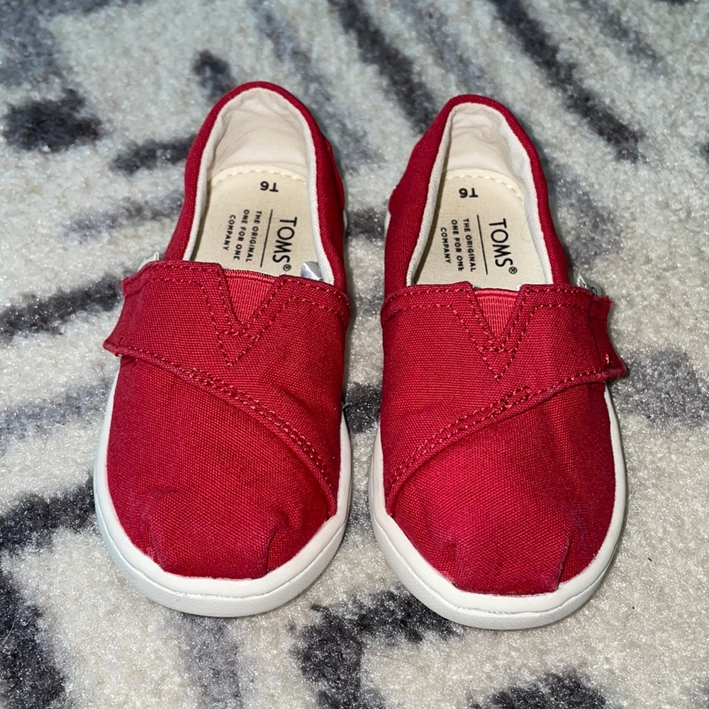 🐞Toddler Toms🐞